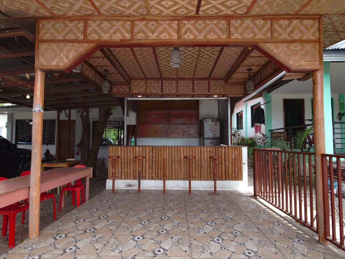 Oyo 777 Rn Guesthouse Moalboal Exterior photo
