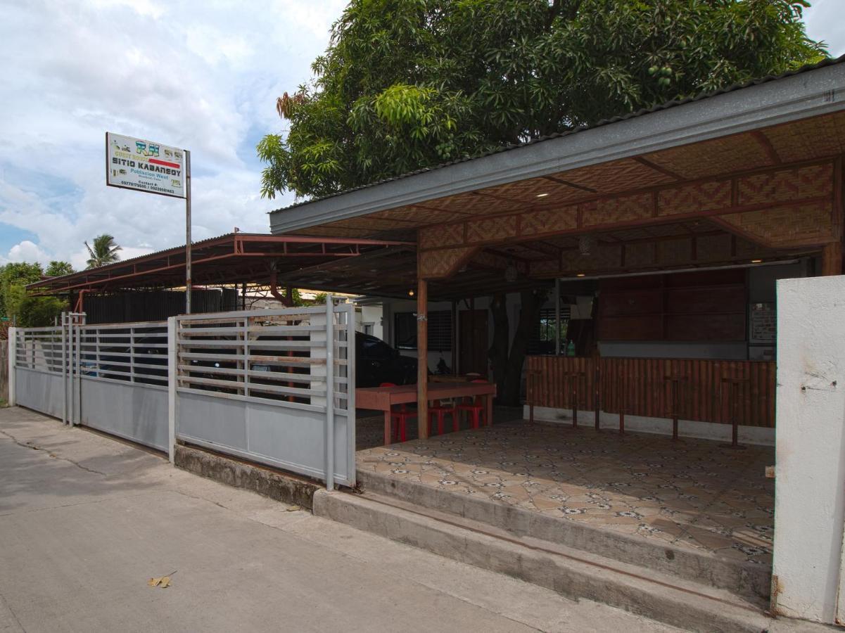 Oyo 777 Rn Guesthouse Moalboal Exterior photo